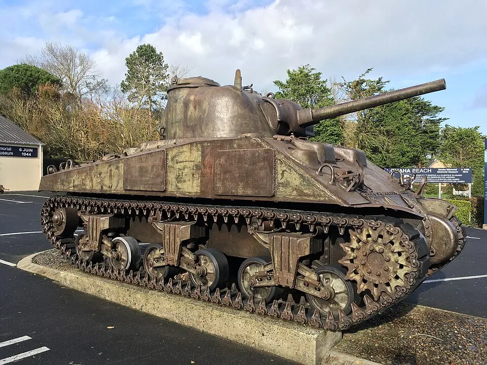 Immagine: Dave osm · CC BY-SA 4.0 Musée Mémorial d'Omaha Beach