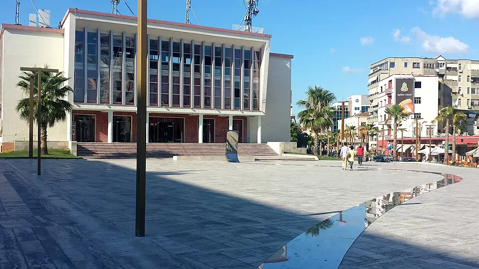 Teatri Aleksandër Moisiu