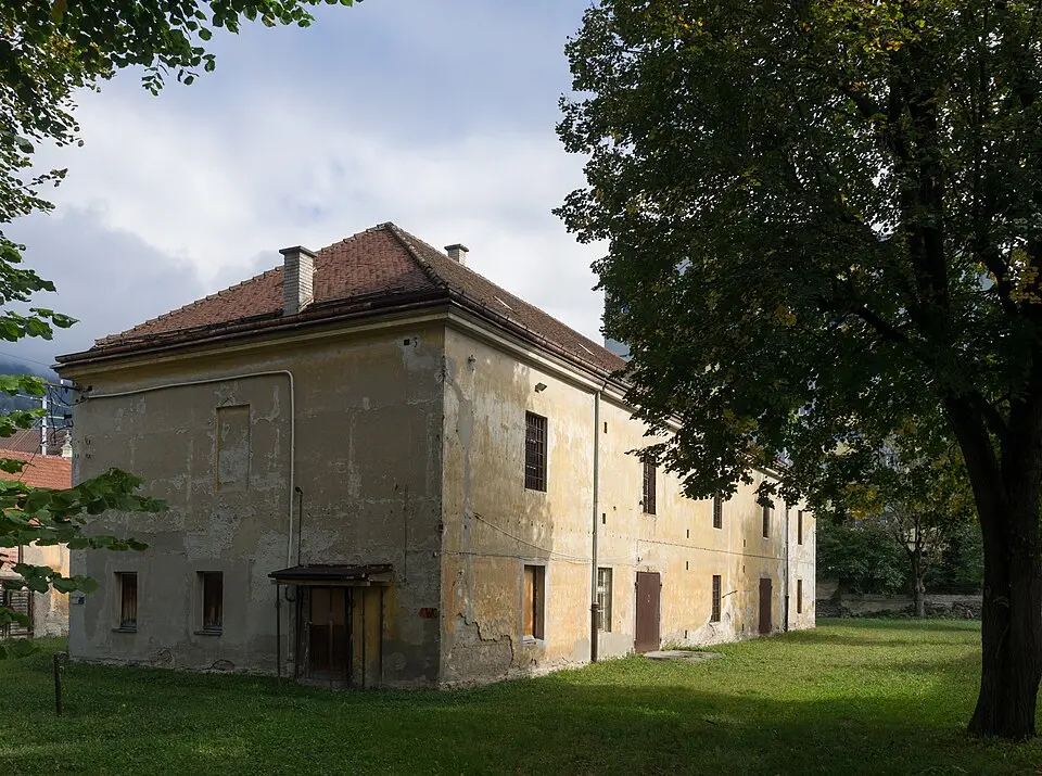 Objekt 5 (Lagerschuppen, Farbe-Lacke-Hilfsstoffe-Gebäude)