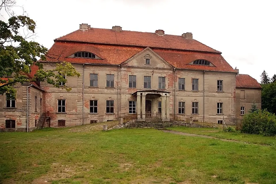 Zespół pałacowy