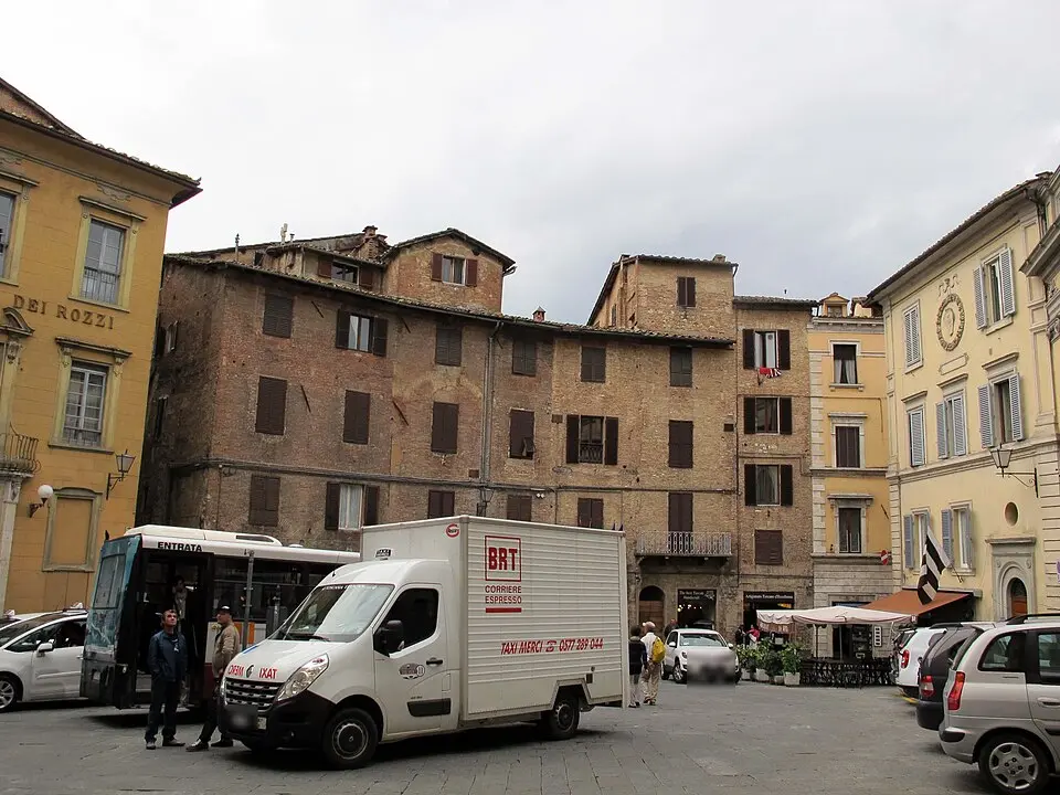 piazza dell'Indipendenza
