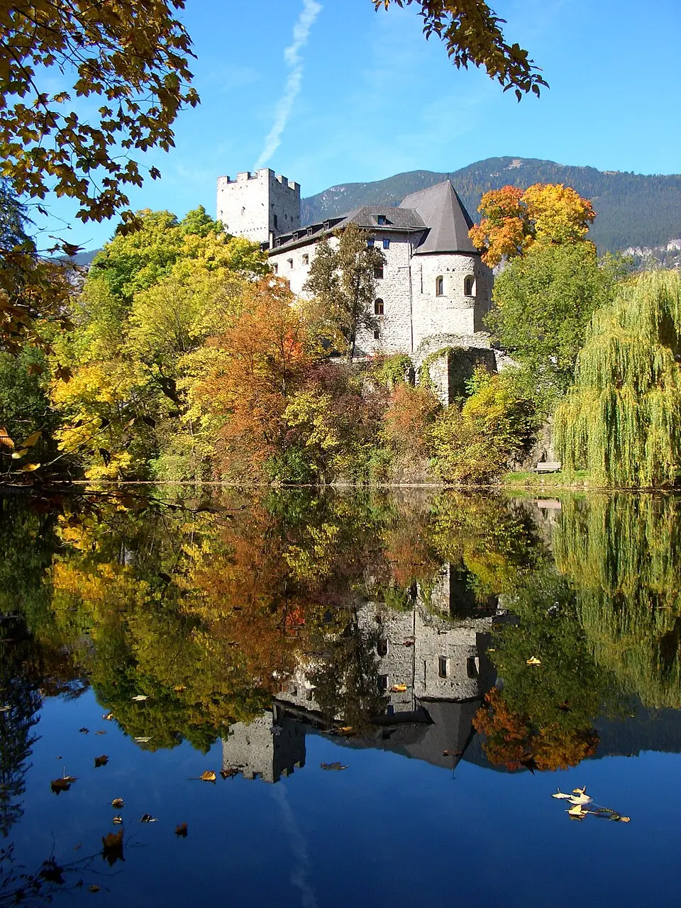 Burg St. Petersberg