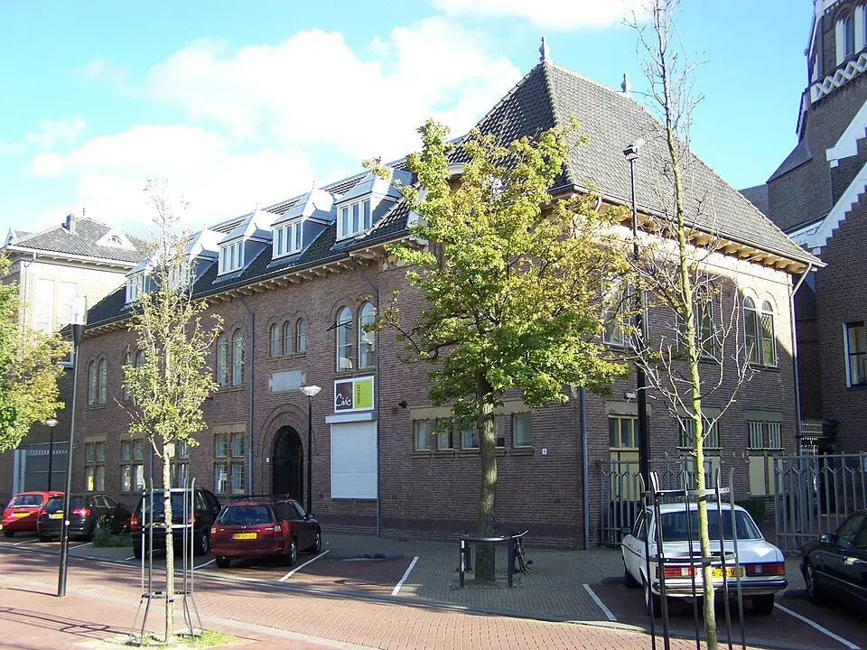 Bild: Zazkia · CC BY-SA 3.0 NL Sint-Theresiaklooster