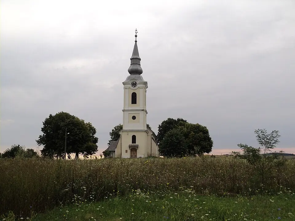 Image: Citrom21 · CC BY-SA 3.0 RO Cetariu