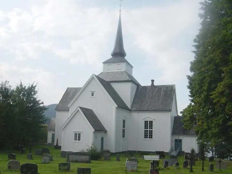 Aure kirke