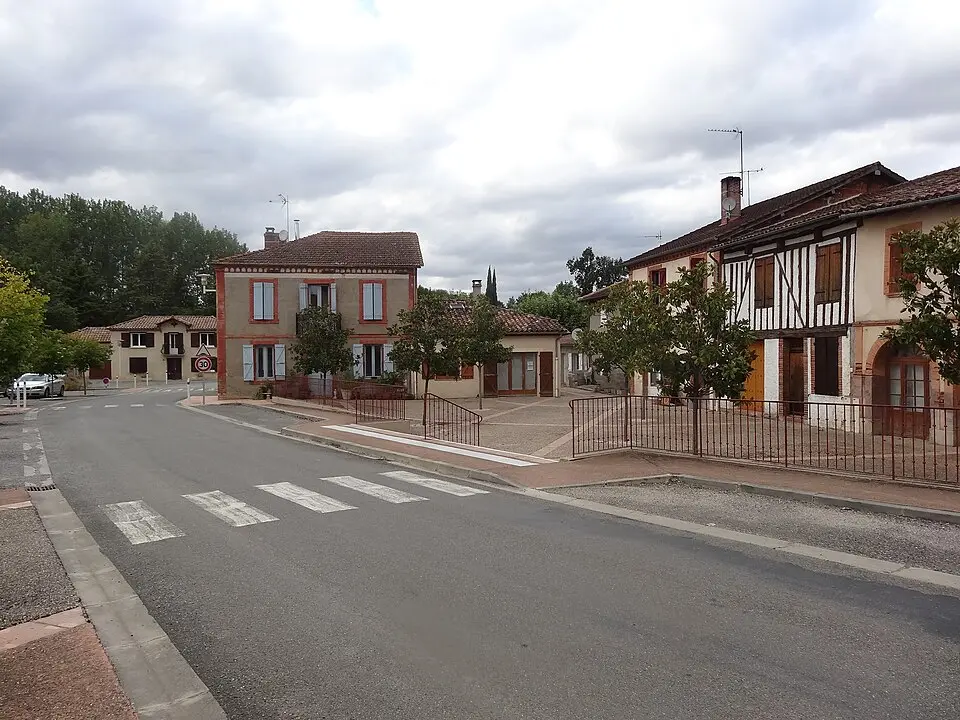 Image: F123 · CC BY-SA 4.0 Aurimont
