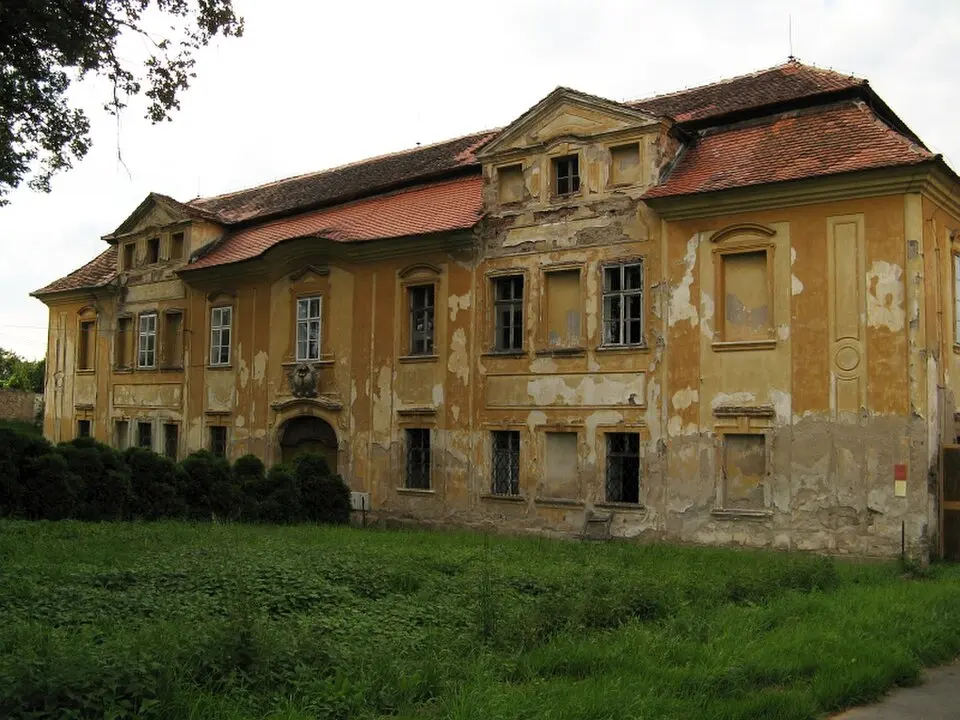 Zámek Skrýšov