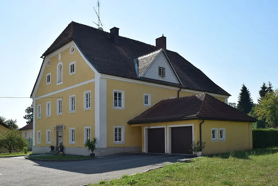 Pfarrhof Aurolzmünster