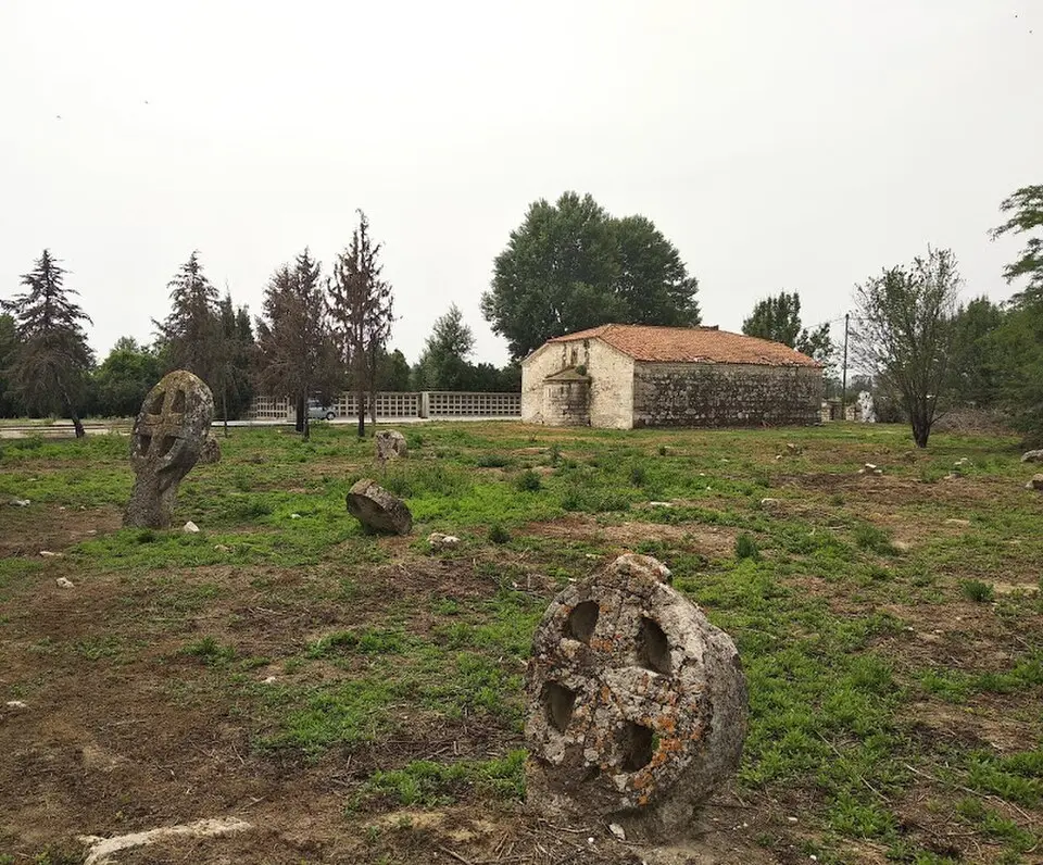 Sts. Peter and Paul Church, Chalkidonas