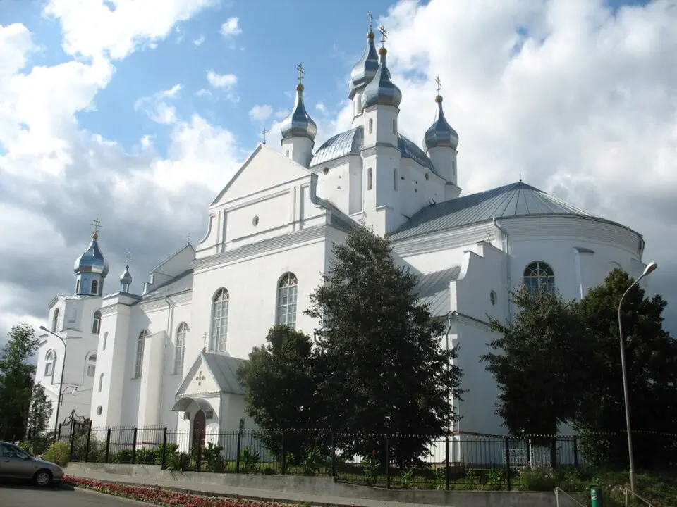 Касьцёл Божага Цела і кляштар канонікаў лятэранскіх
