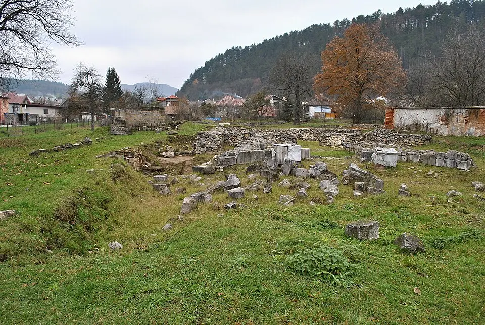 Kláštorisko-zaniknutý kláštor, kláštor zaniknutý