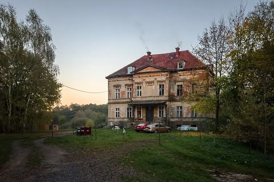 Pałac w Miroszowicach