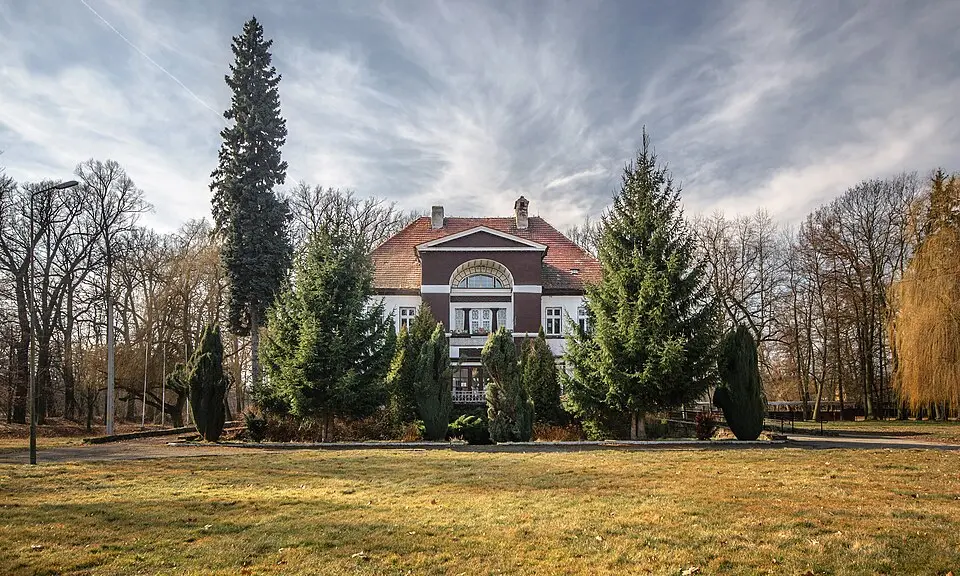 Palace in Piotrowice