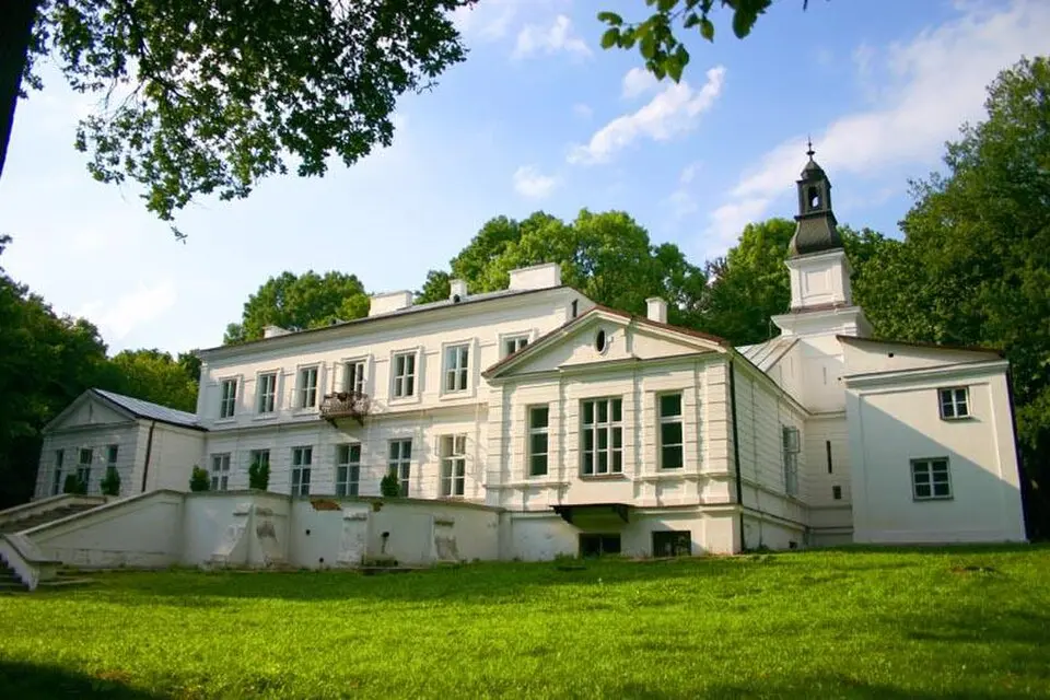 Palace in Snopków