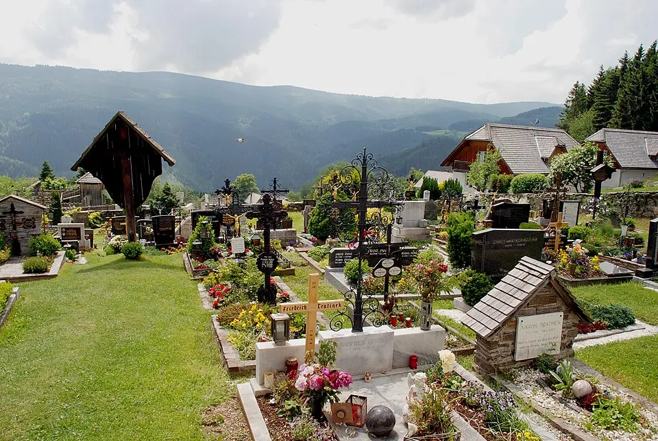 Bild: Josef Moser · CC BY-SA 3.0 Friedhof Soboth