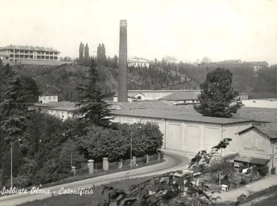 Image: Vintage postcard · Public domain Solbiate Olona