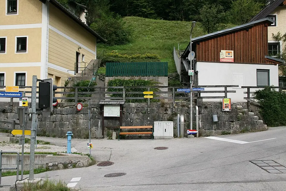 Soleleitung, Stützmauer mit Treppe in Lauffen