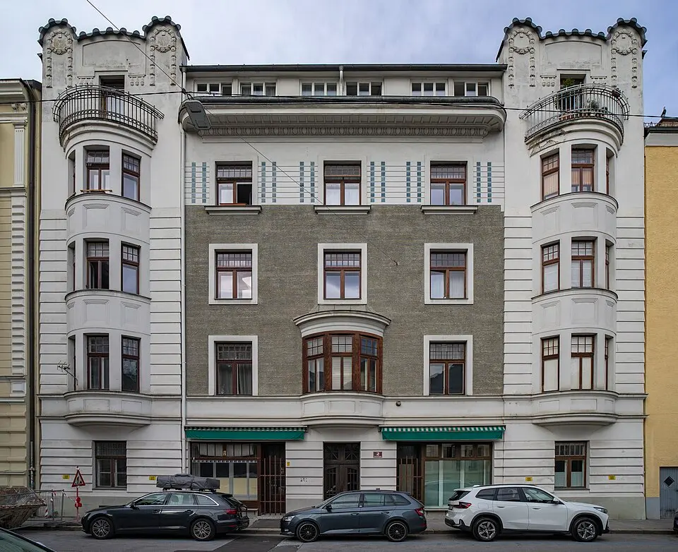Wohn- und Geschäftshaus
