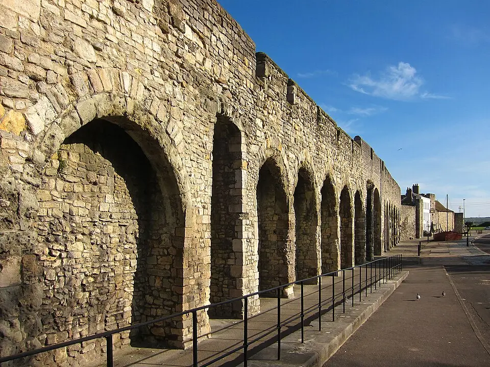 Stadtmauer zwischen Simnal Street und Bugle Tower ohne West Gate