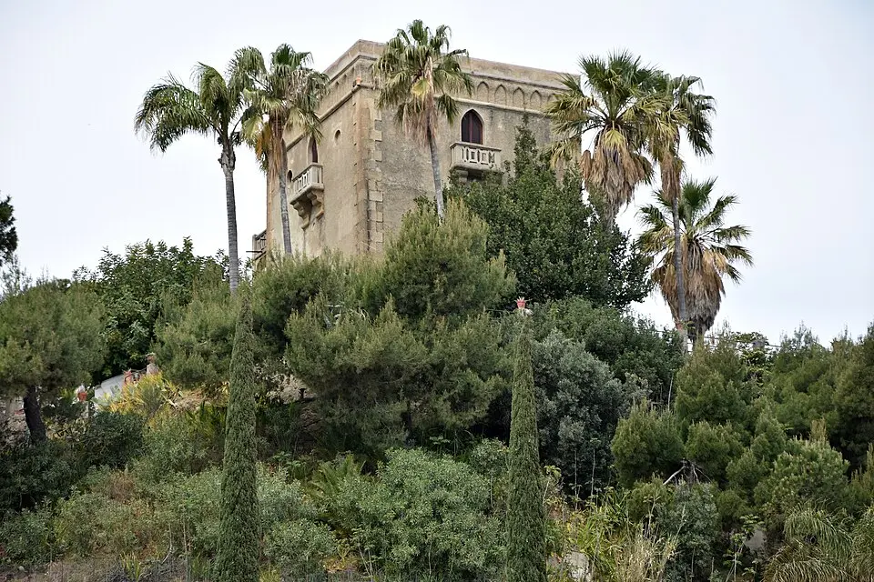 Torre di Carlo V