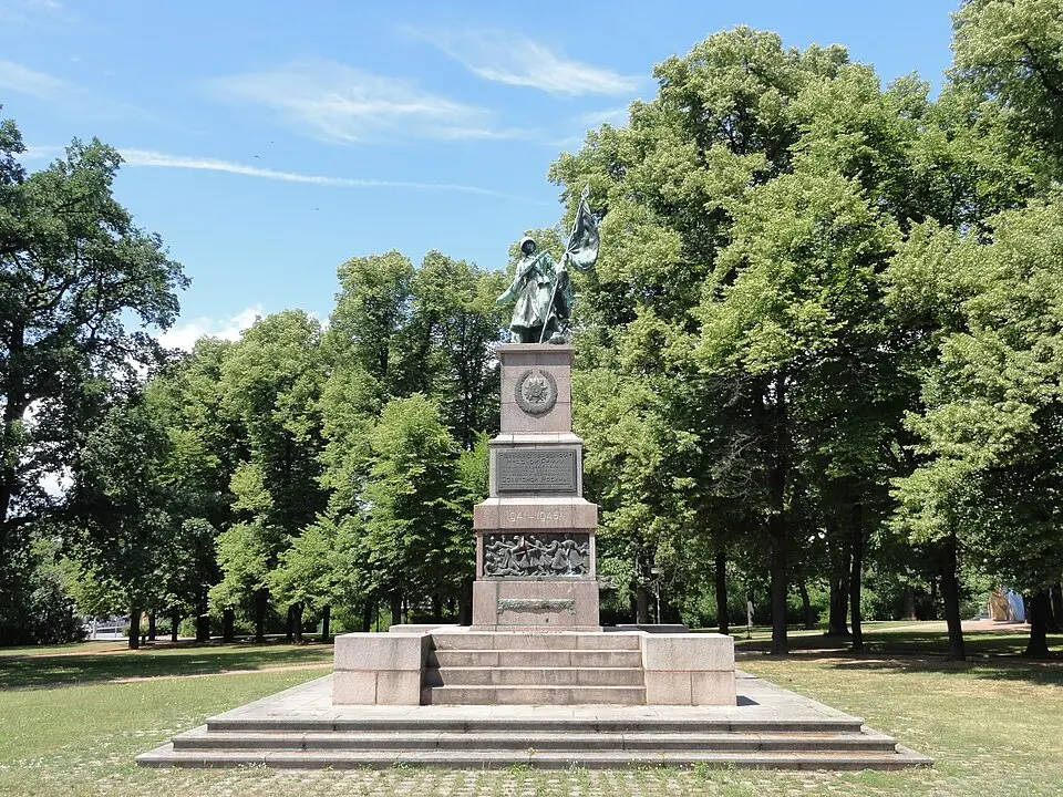 Sowjetisches Ehrenmal (Dresden)