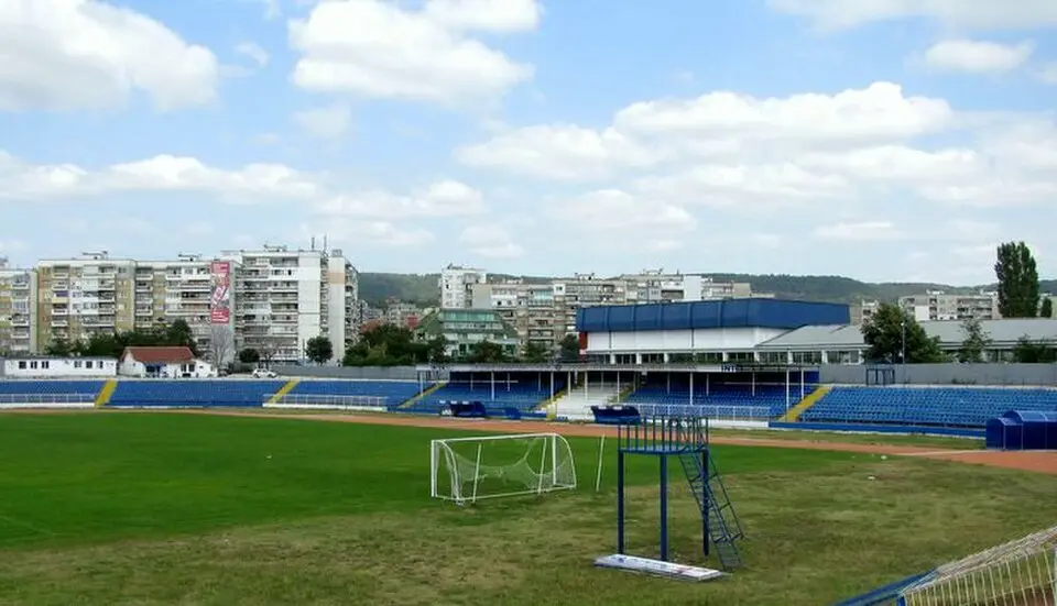 Спартак (стадион, Варна)