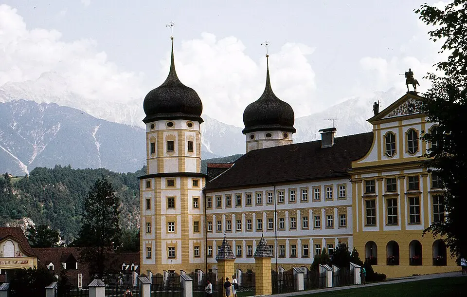 Stift Stams