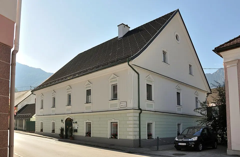 Hofschmiedewerkstätte, altes Hofschmiedhaus, ehem. Herrenhaus