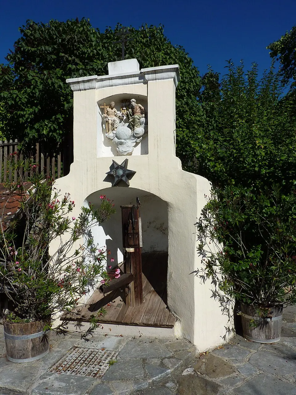 Bildstock, Dreifaltigkeitsbrunnen