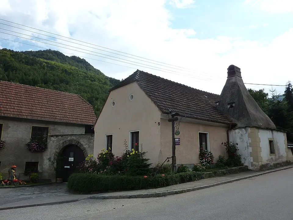 Obrázok: BSonne · CC BY-SA 3.0 Bauernhaus