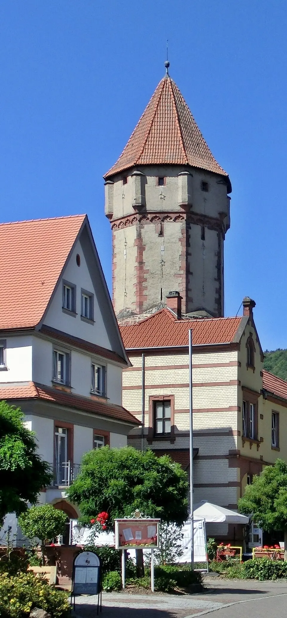Image: Felix König · CC BY 3.0 Spitzer Turm