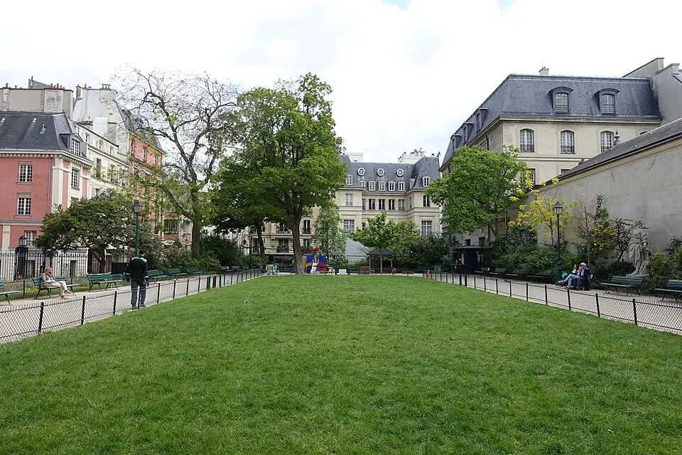 Square Léopold-Achille