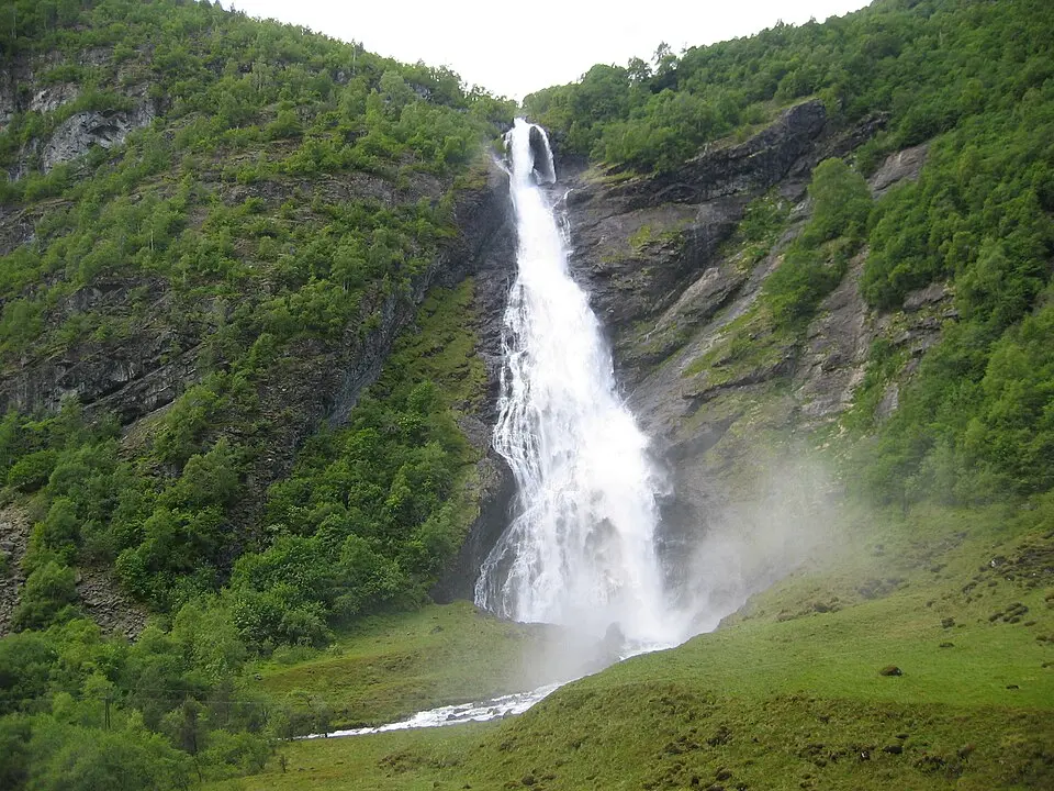 Avdalsfossen