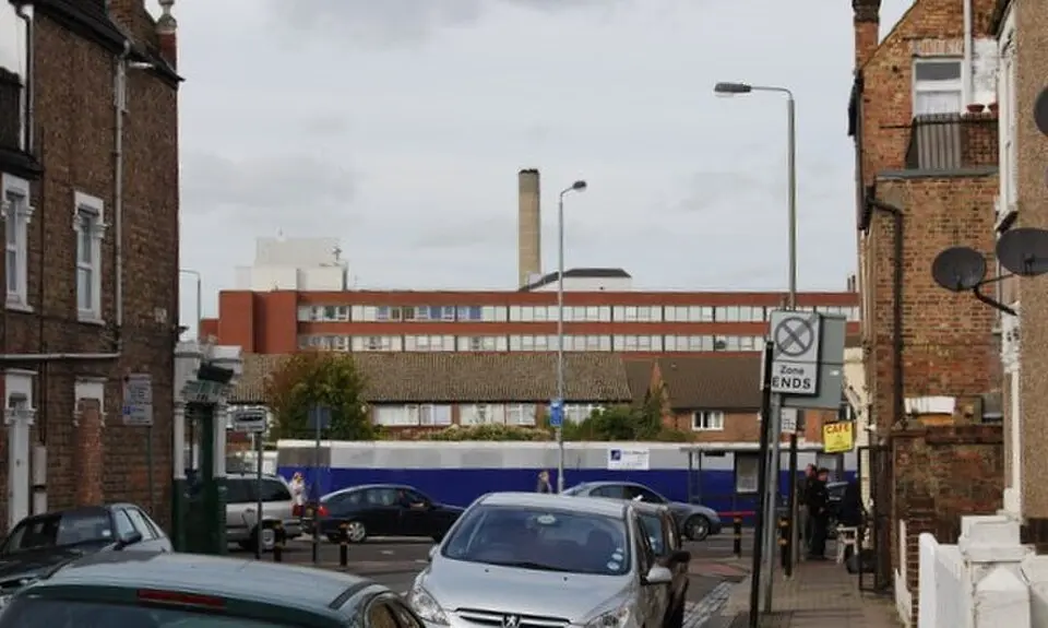 Image: Nigel Chadwick · CC BY-SA 2.0 St George's Hospital