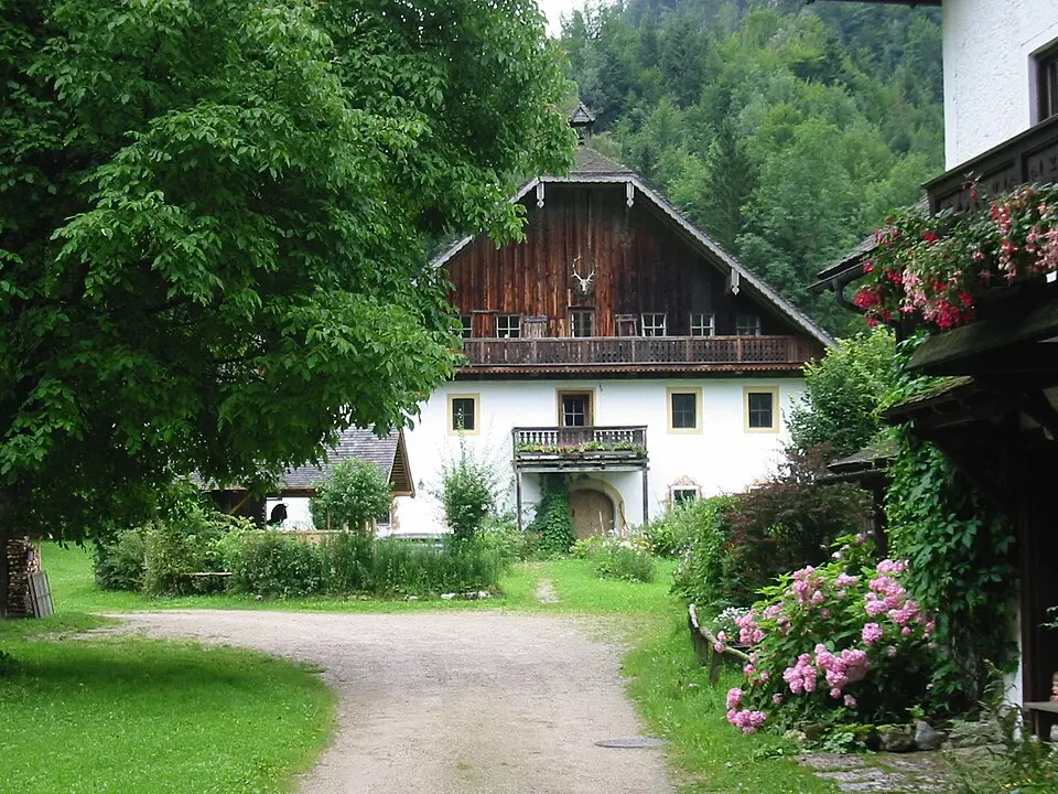 Image: Szojak (talk) · CC BY-SA 3.0 AT Brunnwinkl-Mühle