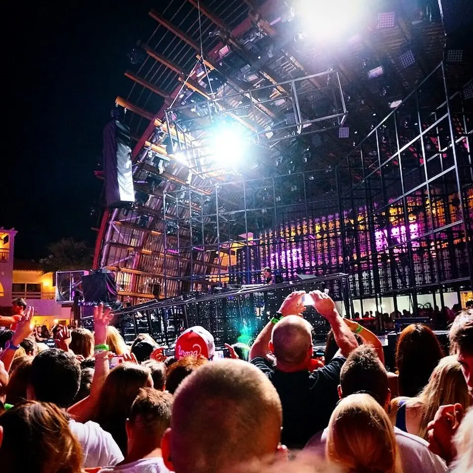 Ushuaïa Ibiza Beach Hotel