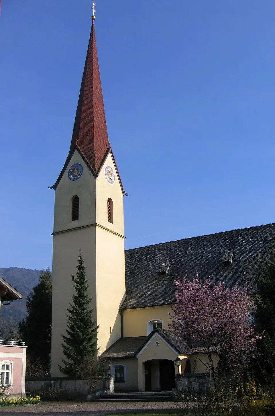 Slika: Rufus46 · CC BY-SA 3.0 Pfarrkirche Zell