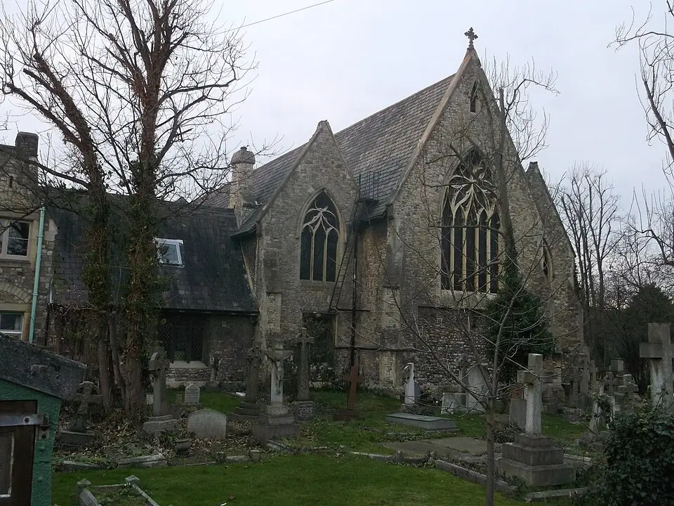 Image: David Anstiss · CC BY-SA 2.0 Mortlake