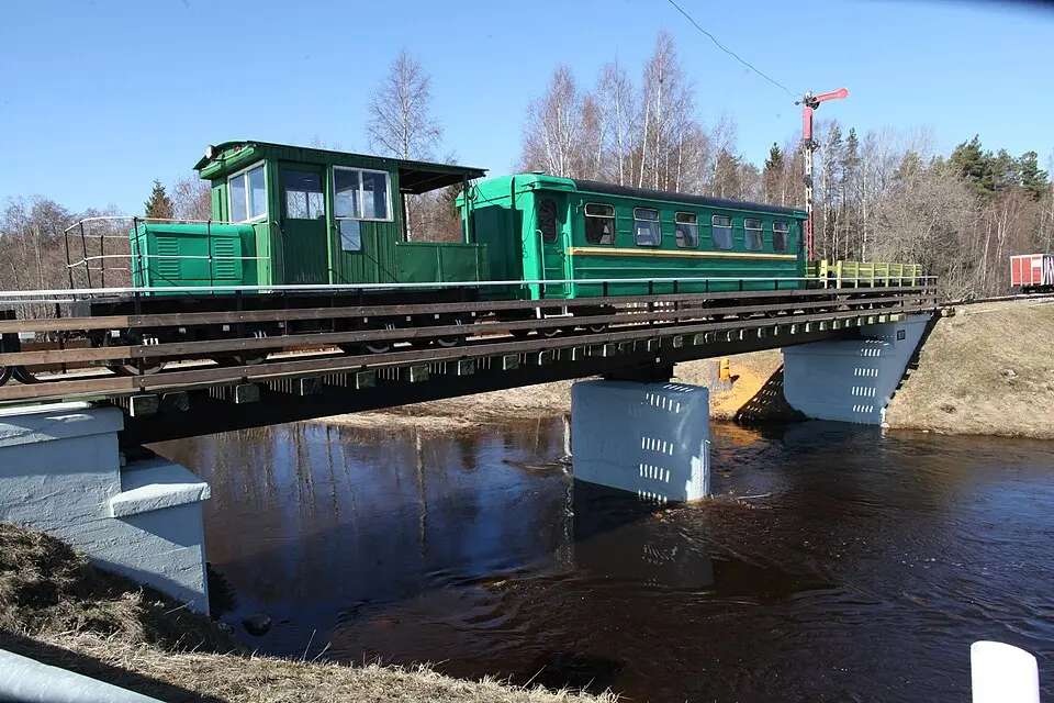 Avinurme muuseum-raudtee