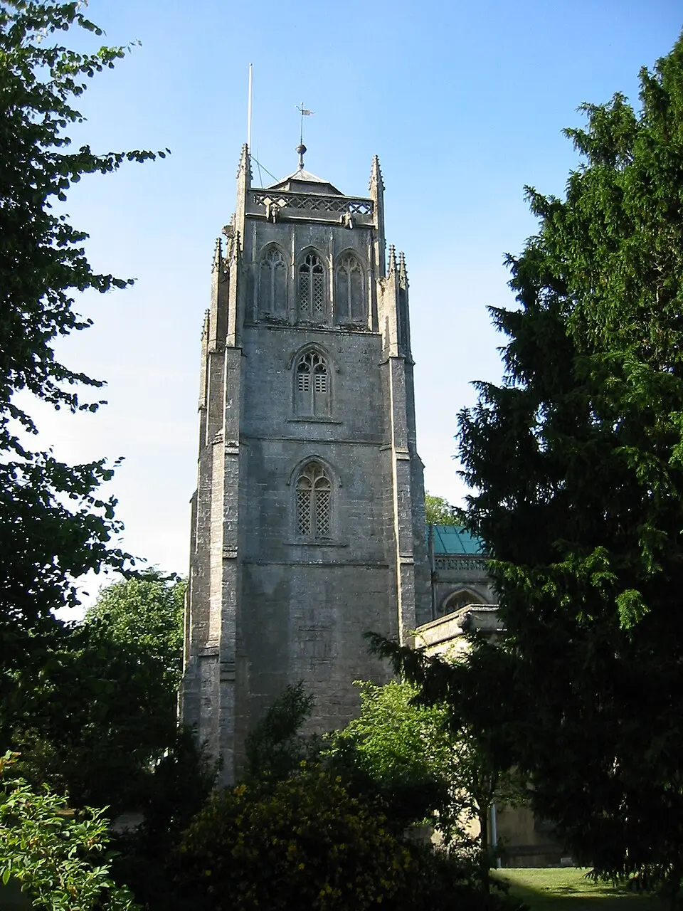 Image: Wurzeller at English Wikipedia · CC BY-SA 3.0 Church of St Peter and St Paul, Shepton Mallet