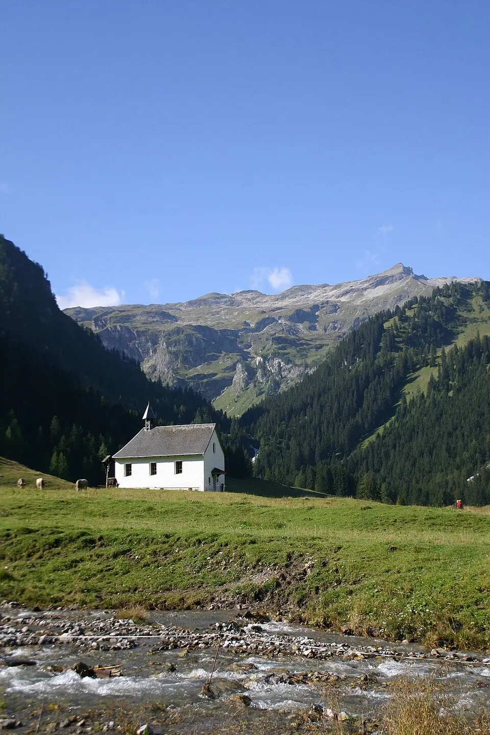 Bild: Hermann Braendle · CC BY-SA 3.0 Flur-/Wegkapelle, hl. Rochus