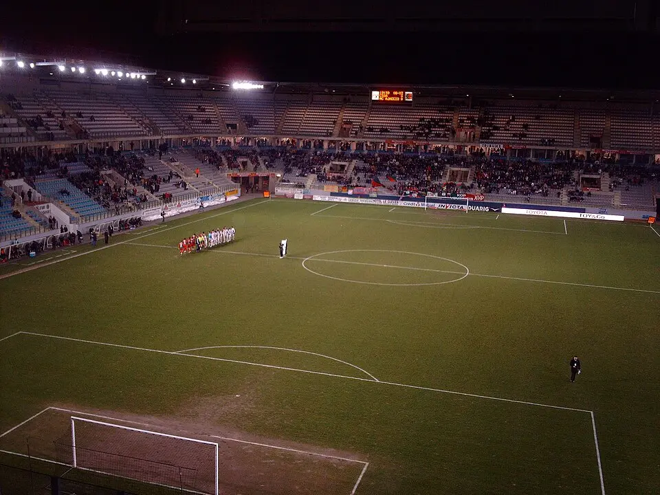 stade Louis-Dugauguez