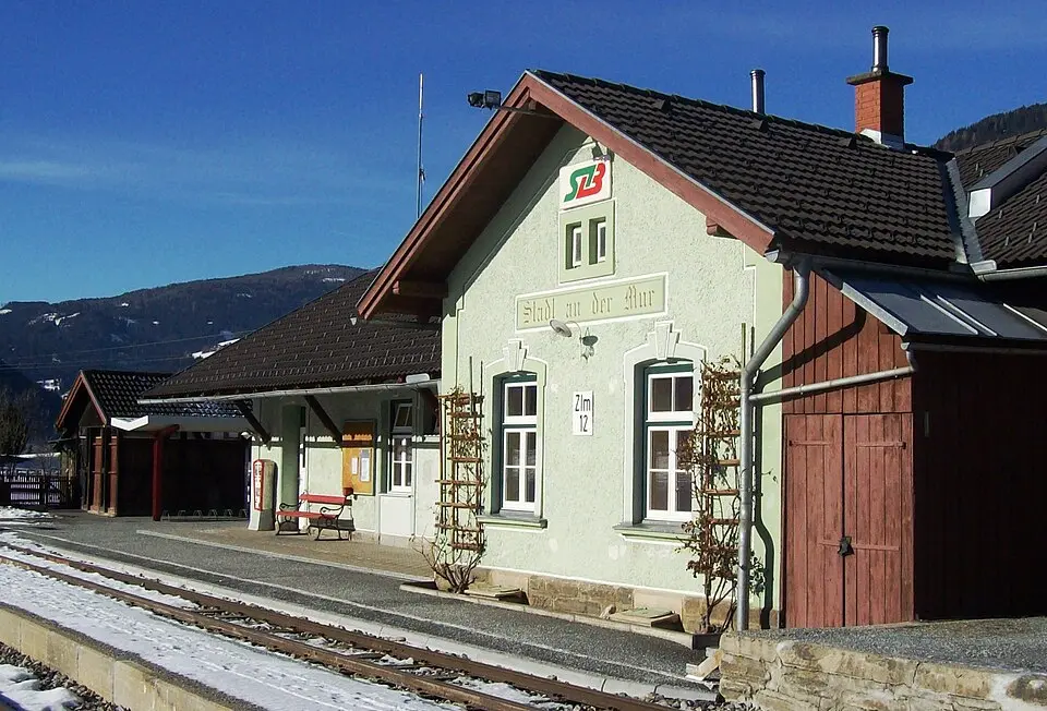 Bild: Herbert Krenn · CC BY-SA 3.0 AT Bahnhof Stadl an der Mur