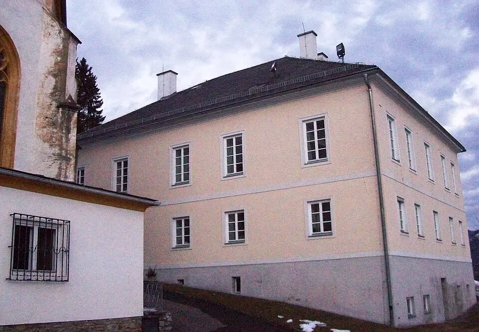 Bild: Herbert Krenn · CC BY-SA 3.0 AT Pfarrhof
