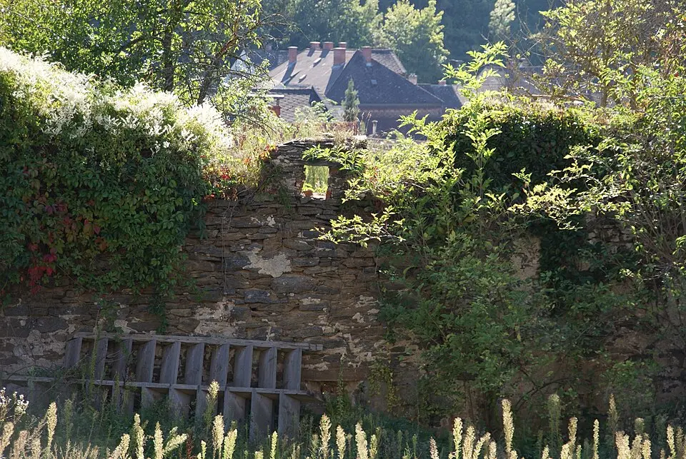 Stadtmauernabschnitt Raabs an der Thaya, Schulstraße 8–10