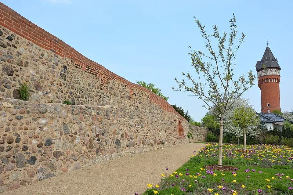 Stadtmauer Weinberg