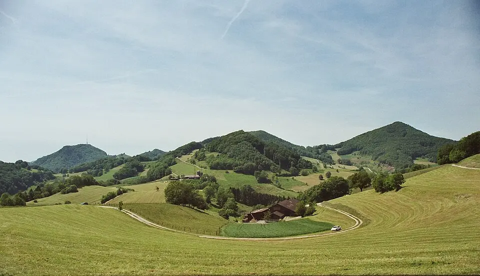 Slika: Abracadabra at German Wikipedia · CC BY-SA 3.0 Jurapark Aargau
