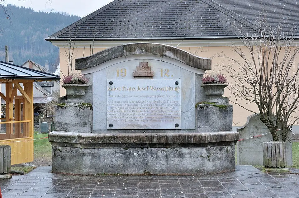 Brunnen