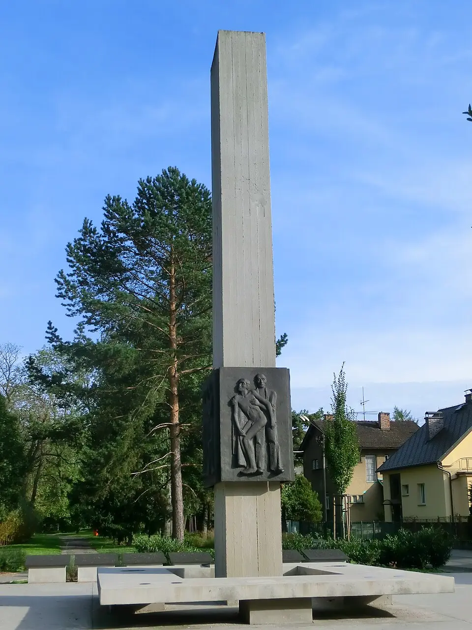 Pomník mezinárodní solidarity protifašistické koalice - STALAG VIII B