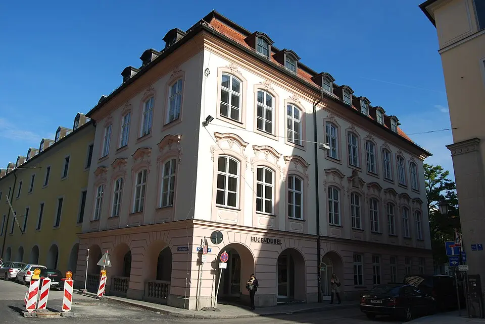 Obrázok: Nothere · CC BY-SA 3.0 Palais Minucci